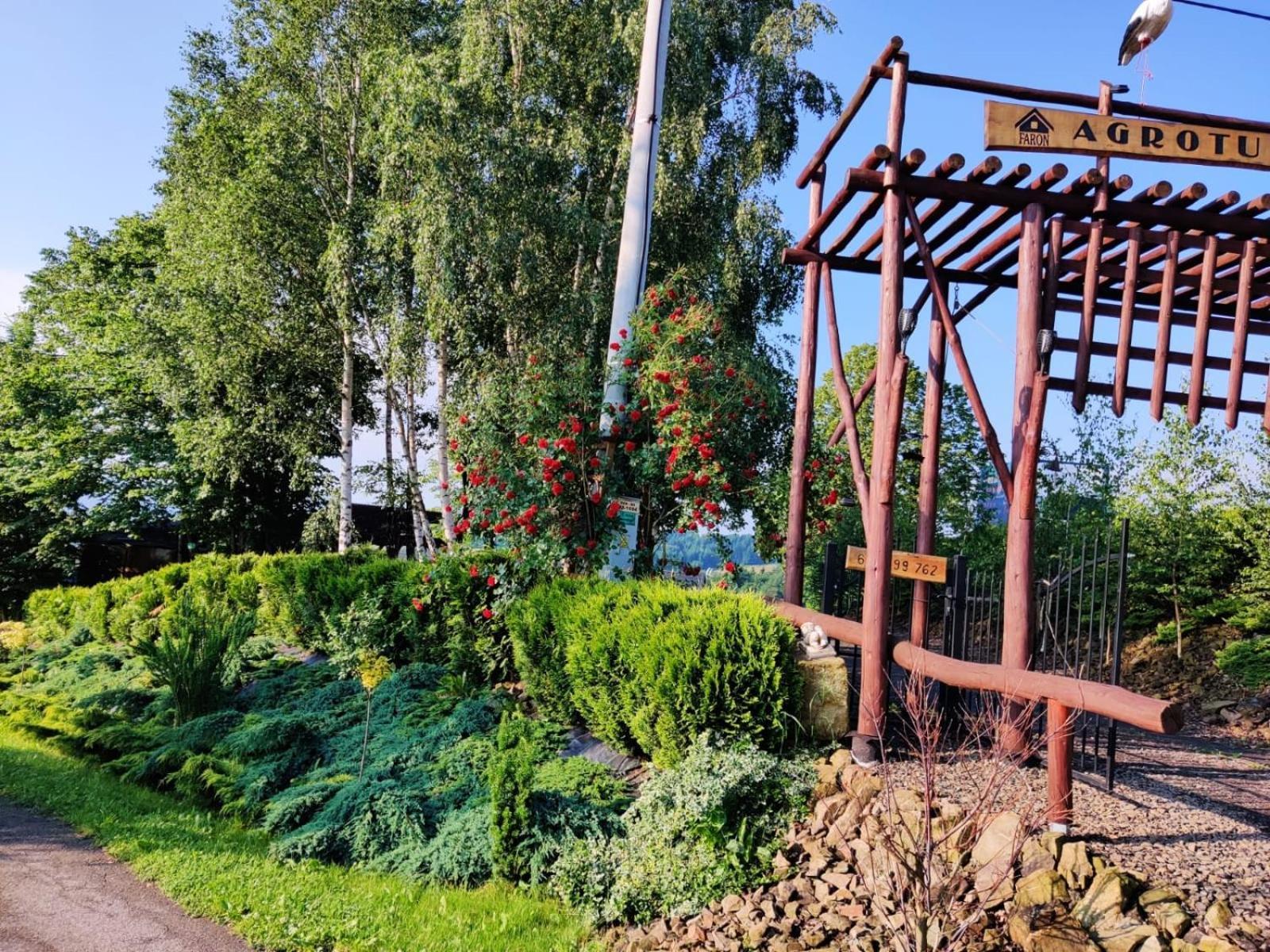 Agroturystyka Faron Rozdziele ภายนอก รูปภาพ